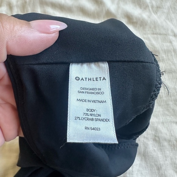 LIKE NEW ATHLETA Stellar Tights Black Navy Work Travel Commute Pants/Leg… - Picture 5 of 5